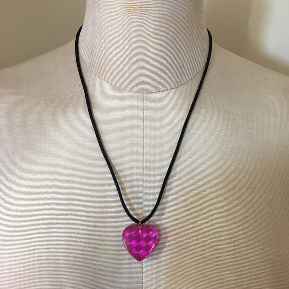 BUNDLE BONUS: Vintage 90s Silk Cord Heart Pendant | Good - Picture 1 of 6